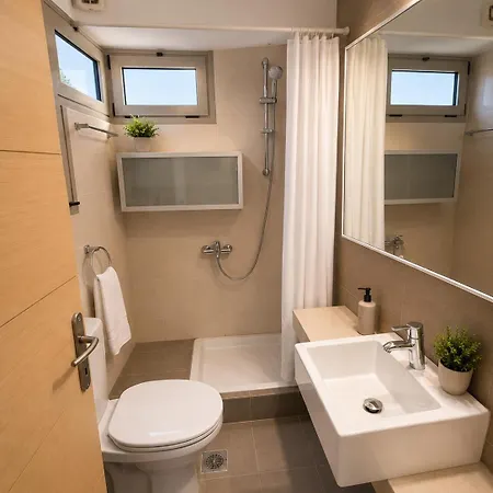 Magnifica - Private Pool, Elevator & Sea View *